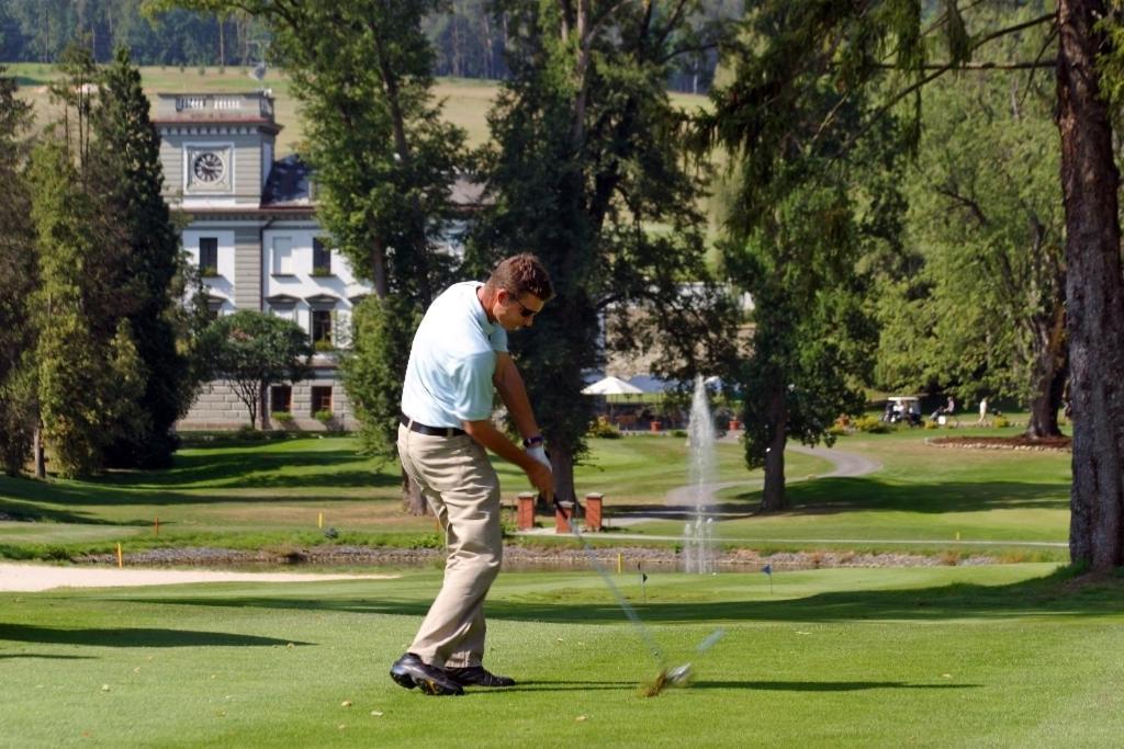 Golf Resort Hotel Konopiste Benesov  Exterior photo